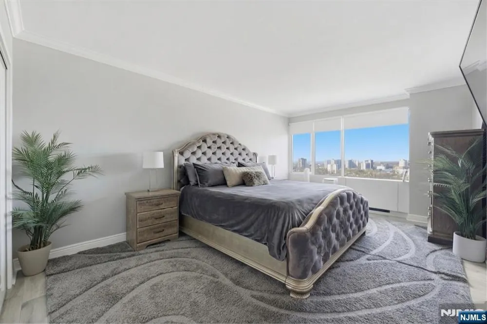 6 Horizon 2809 Fort Lee, NJ 07024
