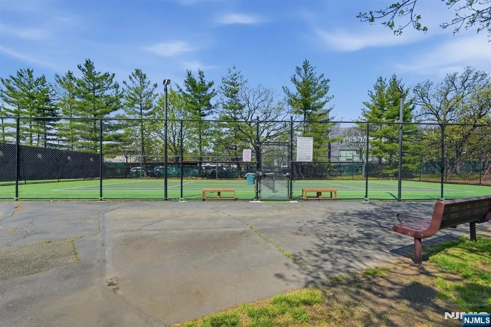 6 Horizon 2809 Fort Lee, NJ 07024