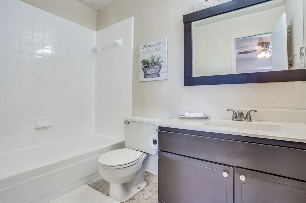 7 W Mountain Lane #37 Grand Prairie, TX 75052