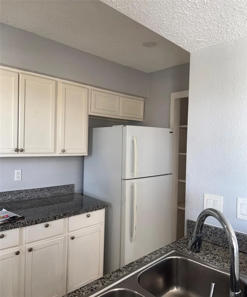 260 El Dorado Boulevard #3204 Houston, TX 77598