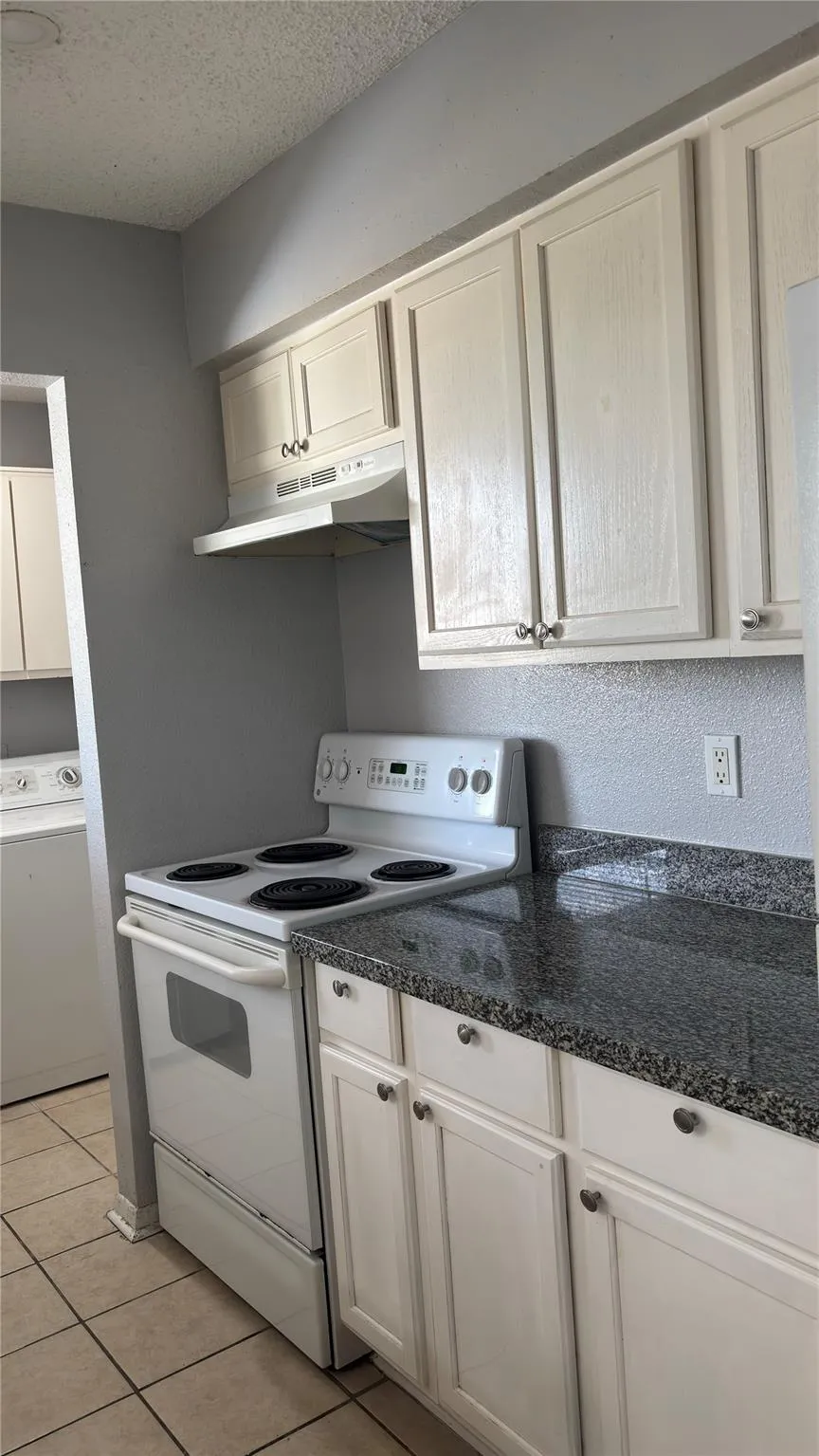 260 El Dorado Boulevard #3204 Houston, TX 77598