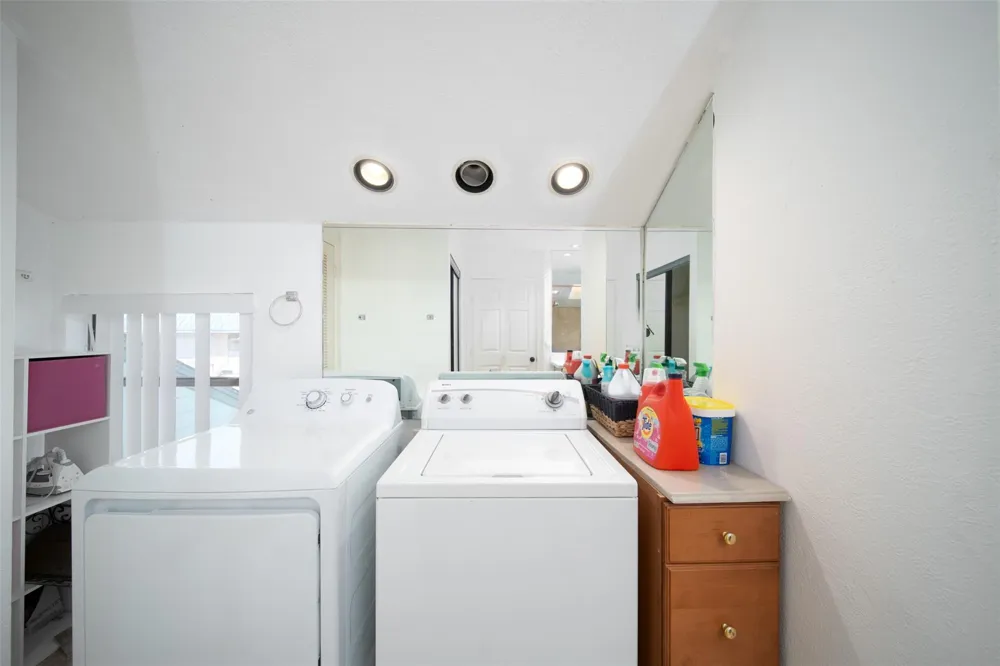 7041 Kingston Cove Ln #255 Willis, TX 77318