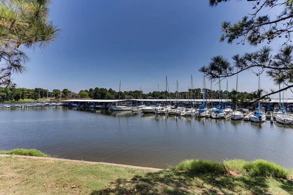 7041 Kingston Cove Ln #255 Willis, TX 77318