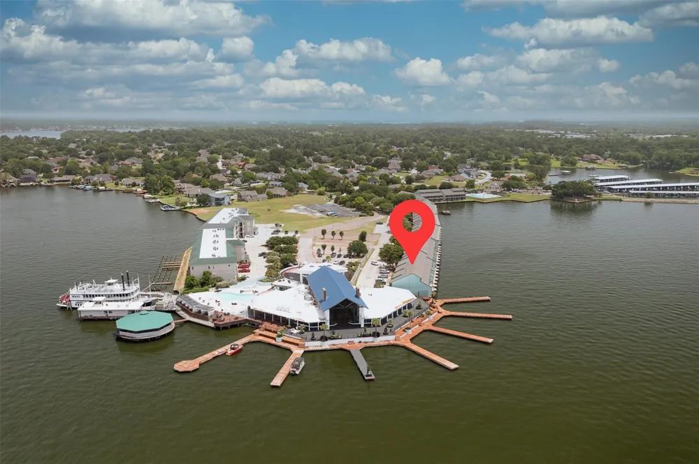 7041 Kingston Cove Ln #255 Willis, TX 77318