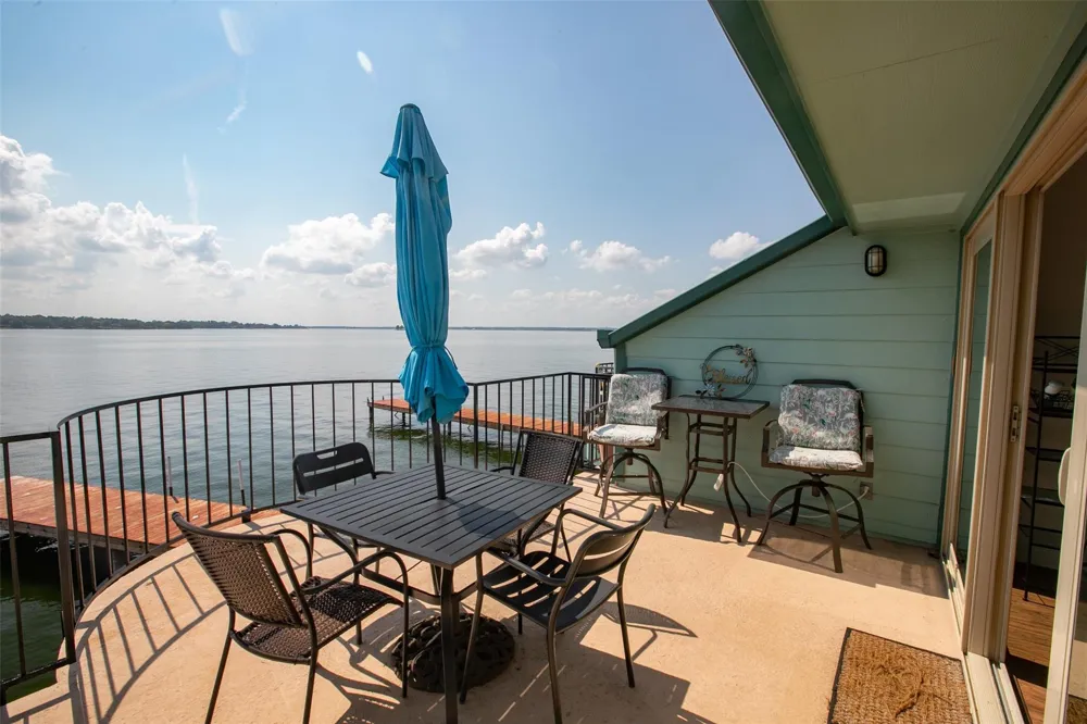 7041 Kingston Cove Ln #255 Willis, TX 77318