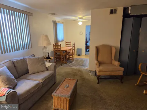 9712 BUSTLETON #40