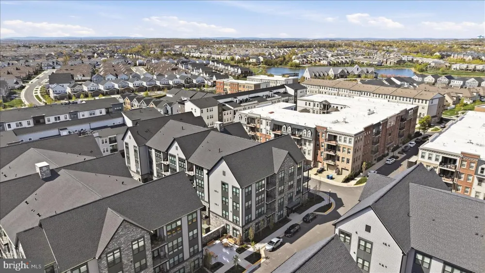 23651 HAVELOCK WALK TERRACE #304 Ashburn, VA 20148