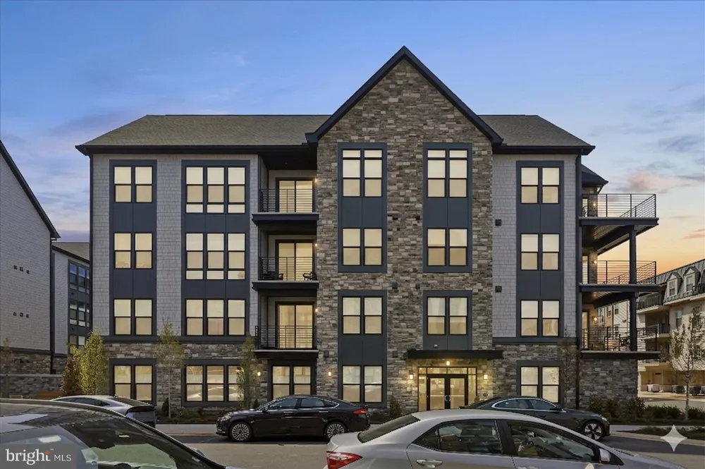 23651 HAVELOCK WALK TERRACE #304 Ashburn, VA 20148