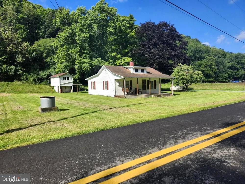 497 DRY RUN RD. Burlington, WV 26710