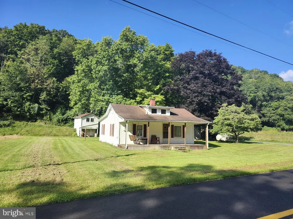 497 DRY RUN RD. Burlington, WV 26710