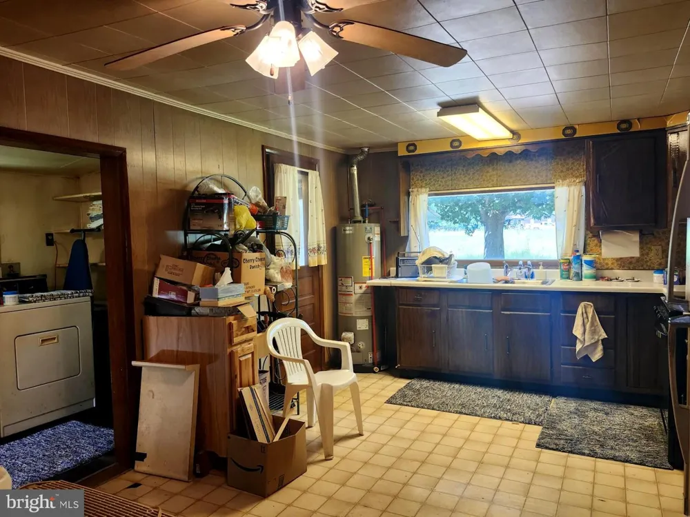 497 DRY RUN RD. Burlington, WV 26710