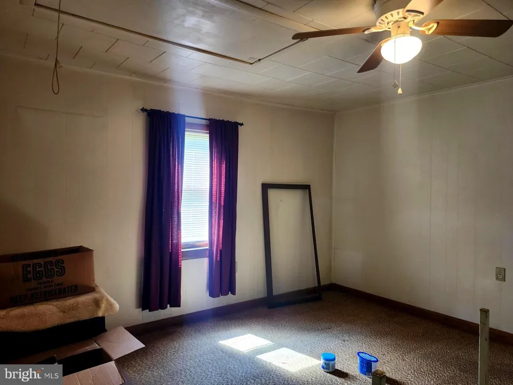 497 DRY RUN RD. Burlington, WV 26710