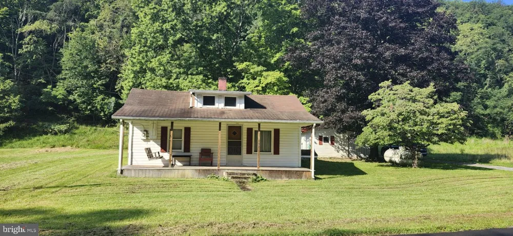 497 DRY RUN RD. Burlington, WV 26710