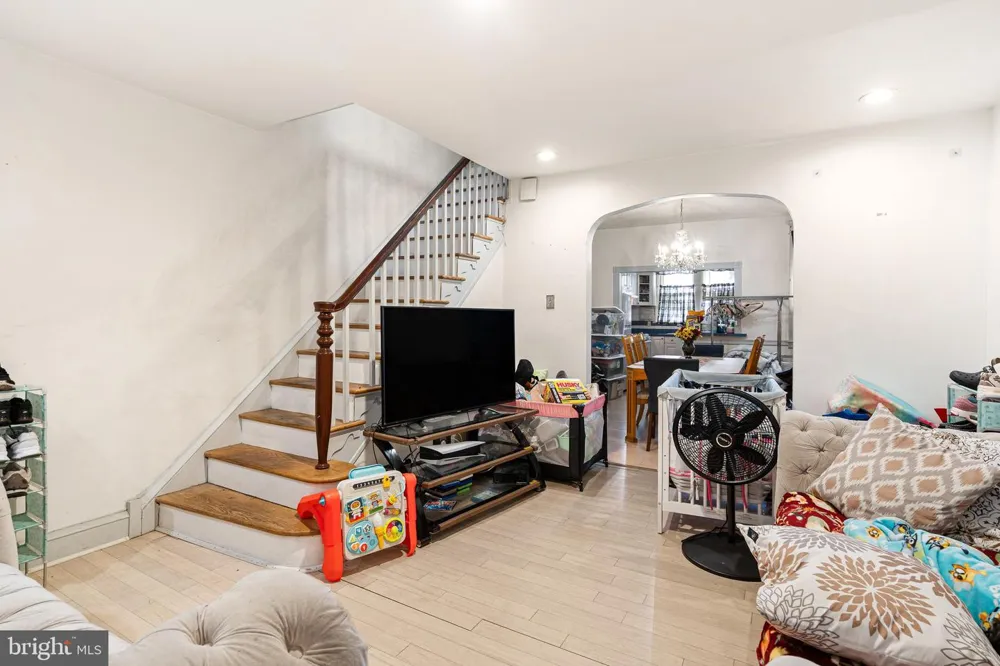 5219 11TH STREET Philadelphia, PA 19141