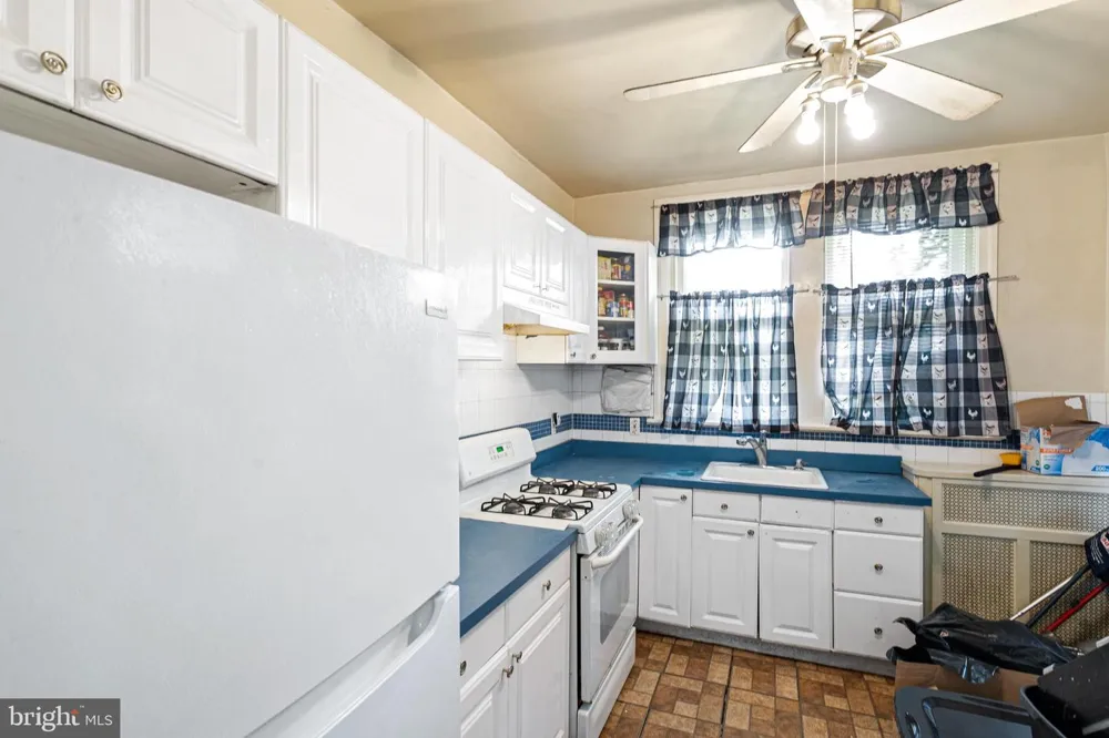 5219 11TH STREET Philadelphia, PA 19141