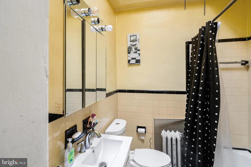 5219 11TH STREET Philadelphia, PA 19141