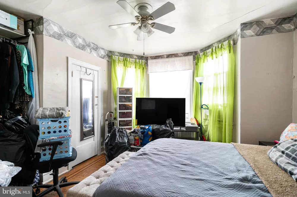 5219 11TH STREET Philadelphia, PA 19141