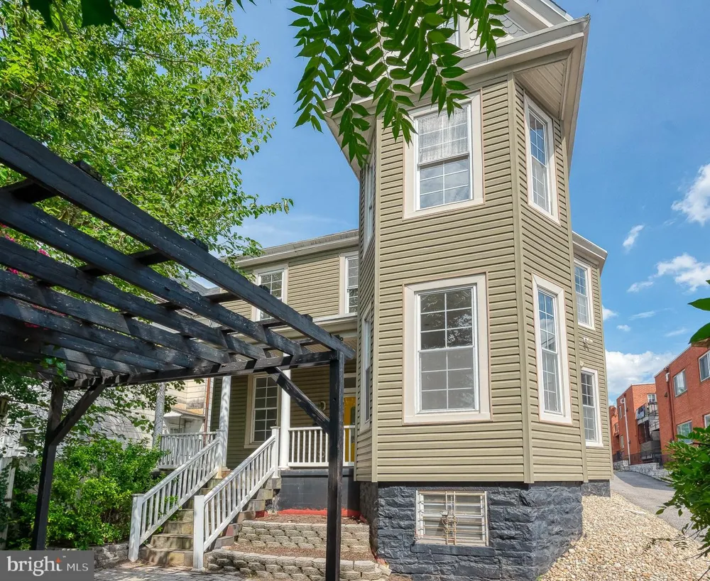 3635 GREENMOUNT AVENUE Baltimore, MD 21218