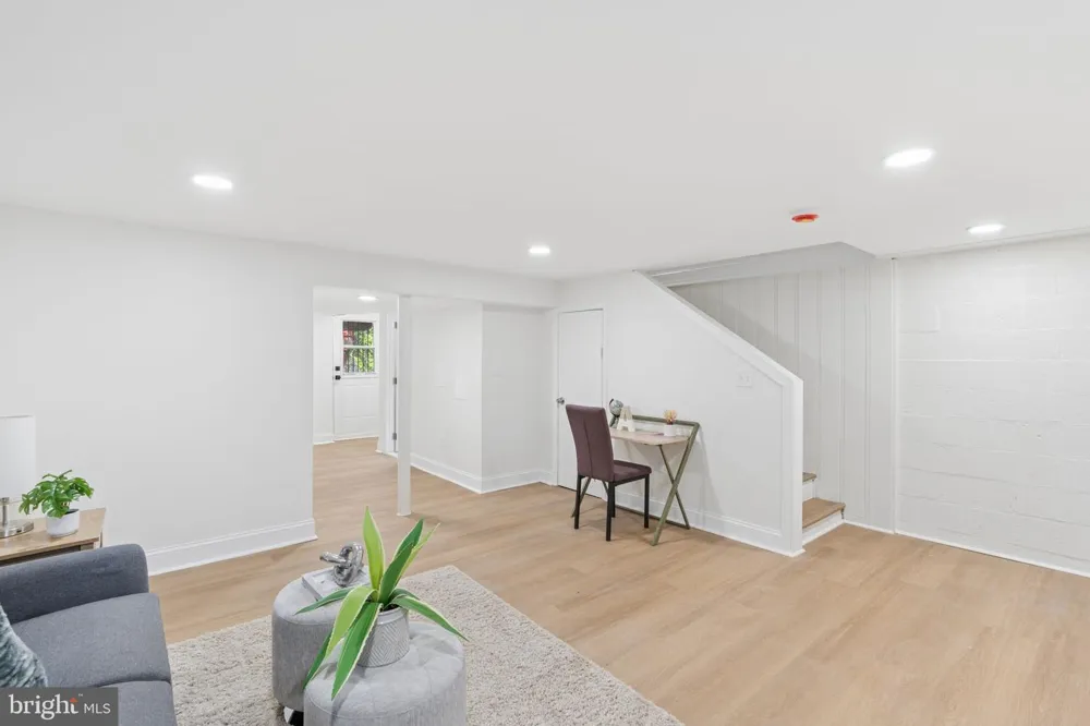 1792 JOAN AVENUE Baltimore, MD 21234
