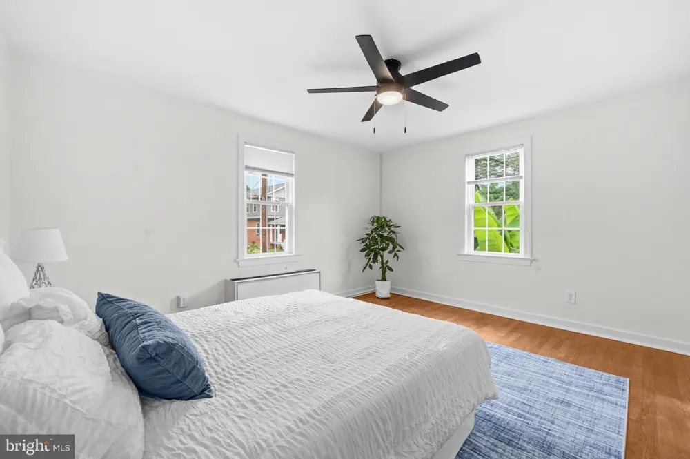 211 E GLEBE ROAD #B Alexandria, VA 22305