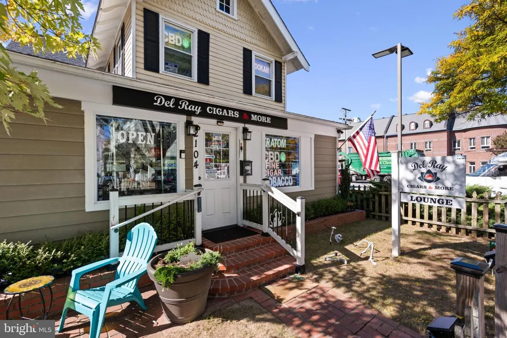 211 E GLEBE ROAD #B Alexandria, VA 22305