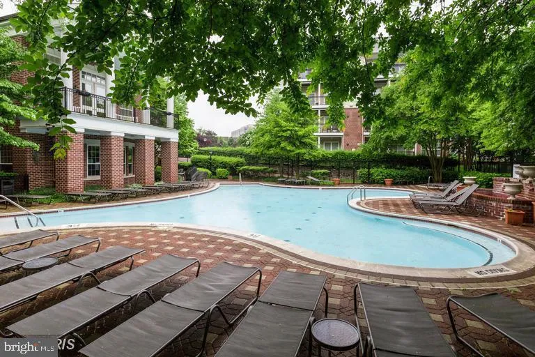 1580 SPRING GATE DRIVE #4102 Mclean, VA 22102