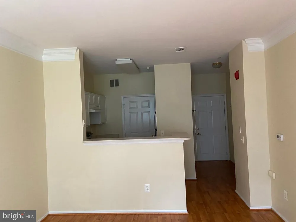 1580 SPRING GATE DRIVE #4102 Mclean, VA 22102