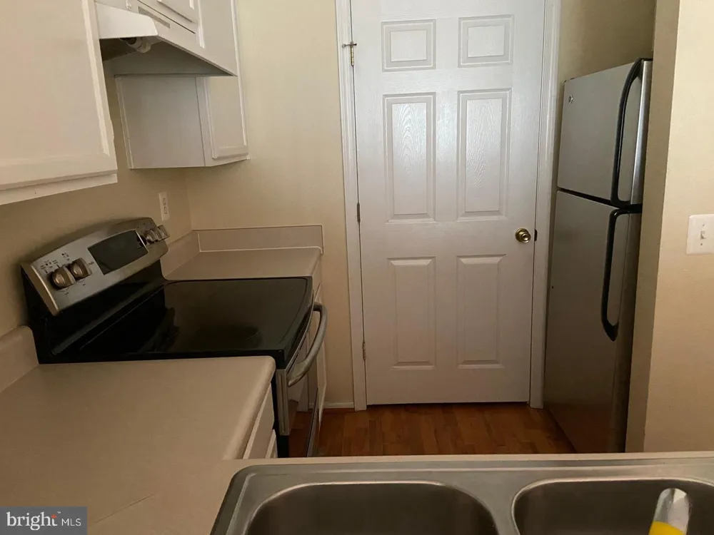 1580 SPRING GATE DRIVE #4102 Mclean, VA 22102