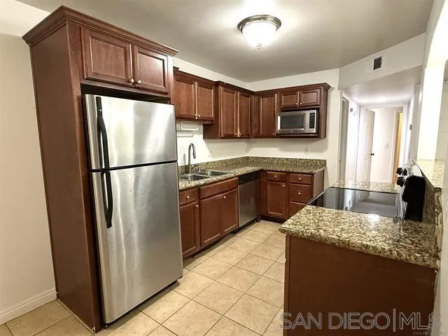 550 Graves Ave Unit 20 El Cajon, CA 92020
