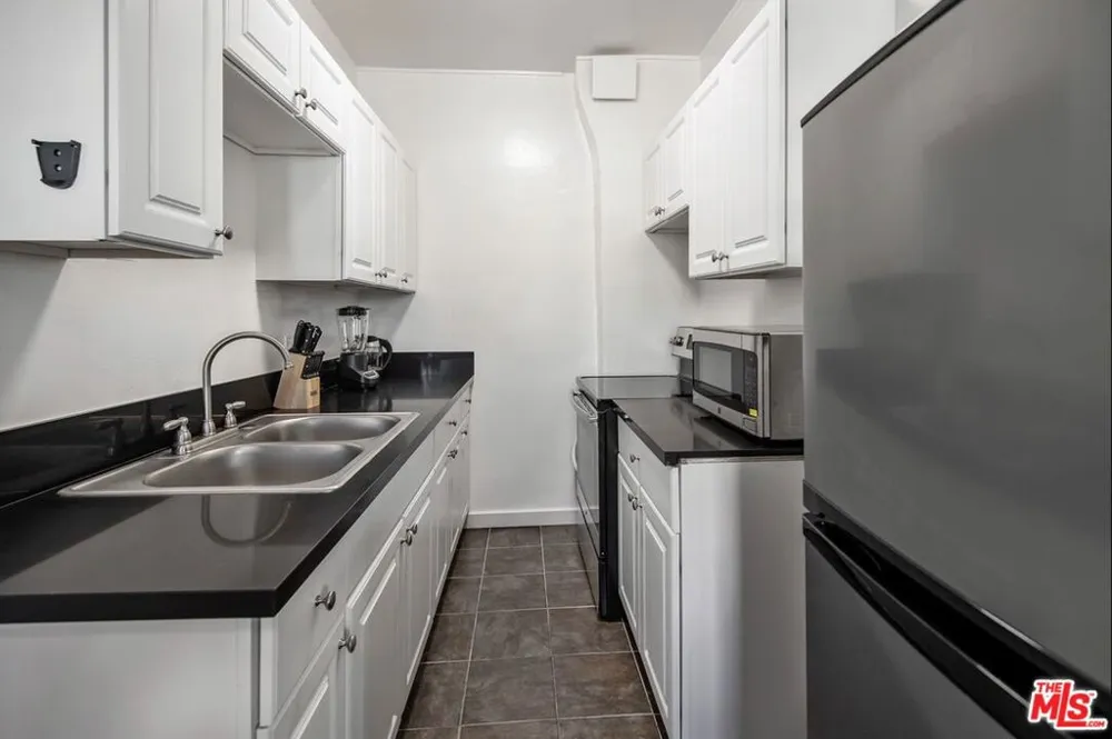 1201 Crescent Heights Boulevard #207 West Hollywood, CA 90046