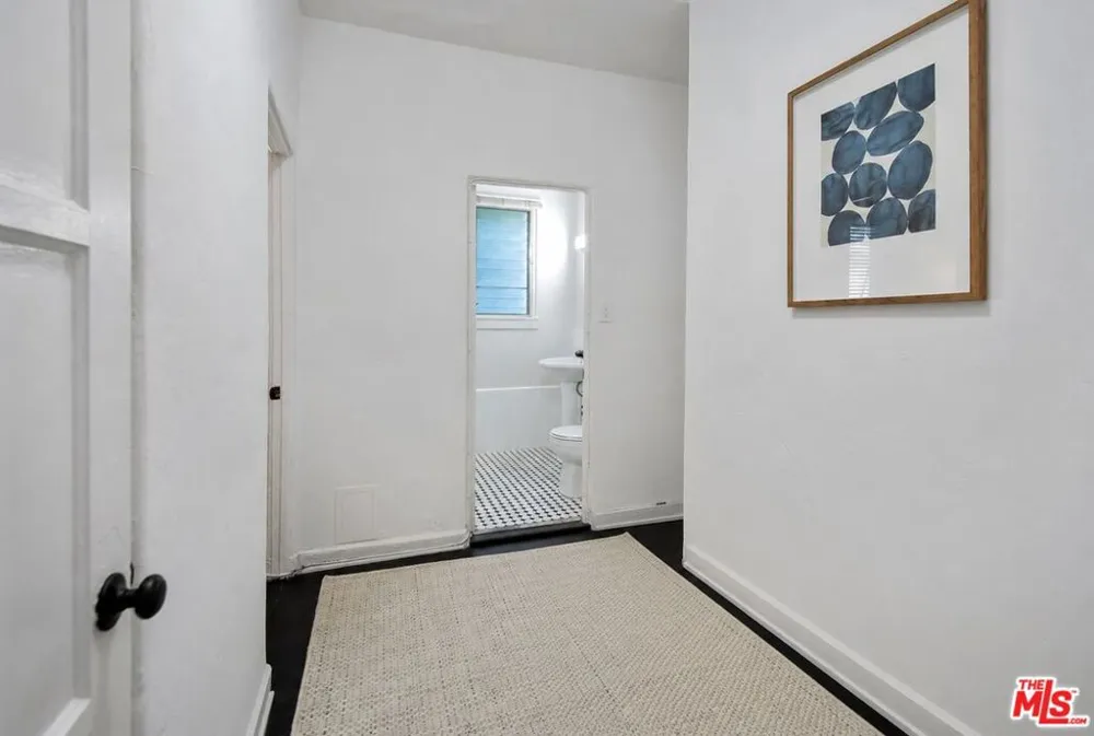 1201 Crescent Heights Boulevard #207 West Hollywood, CA 90046
