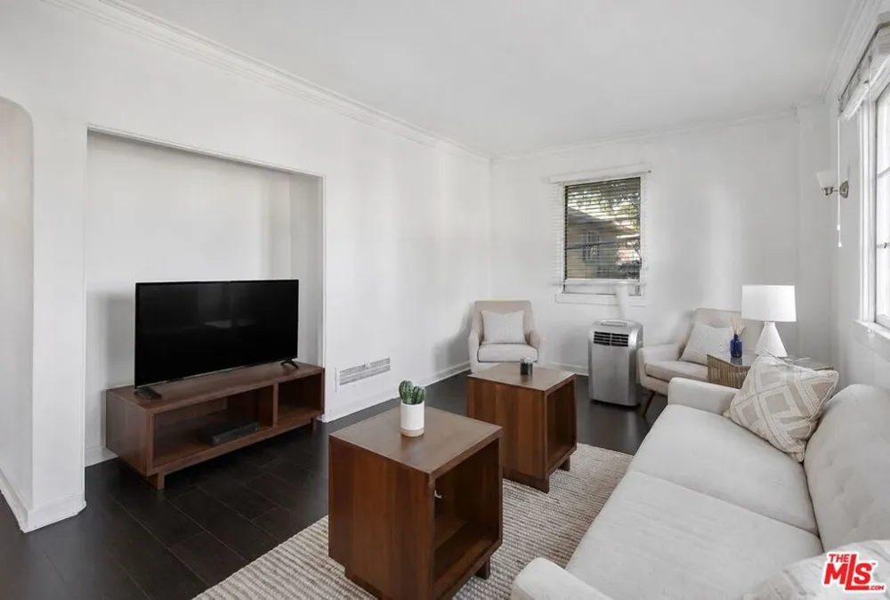 1201 Crescent Heights Boulevard #207 West Hollywood, CA 90046