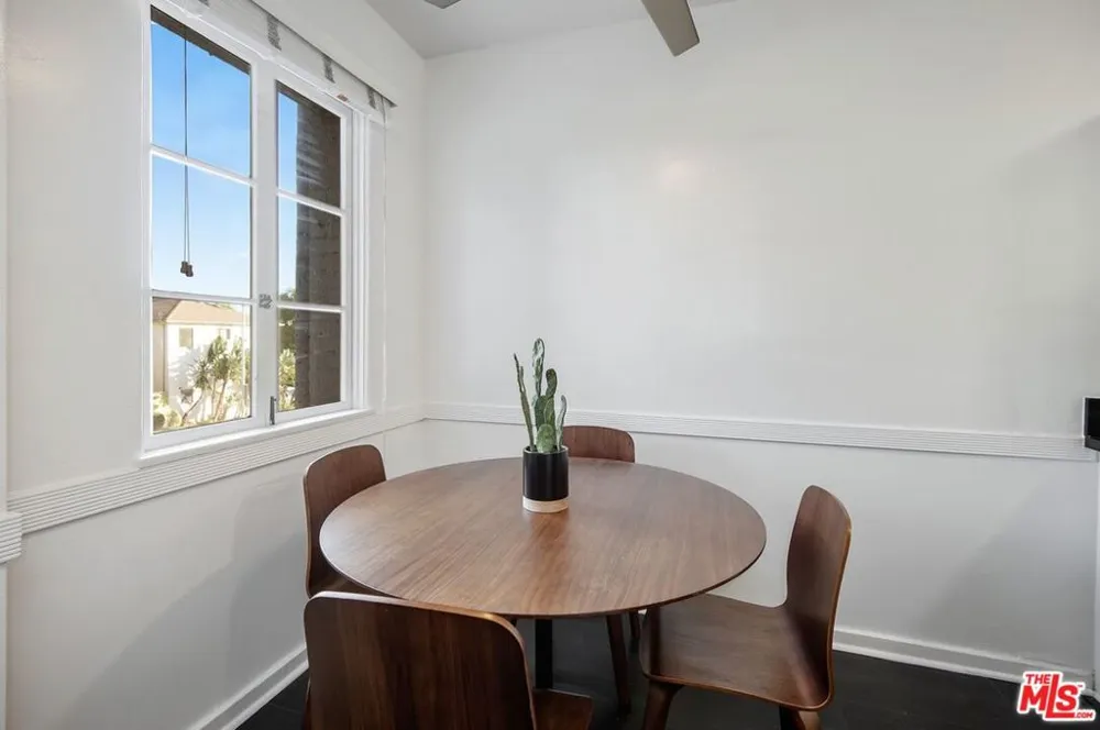 1201 Crescent Heights Boulevard #207 West Hollywood, CA 90046