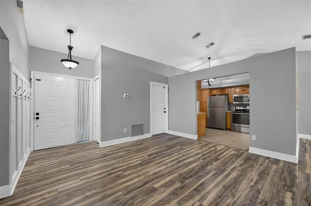 1022 WARD CIRCLE Oviedo, FL 32765