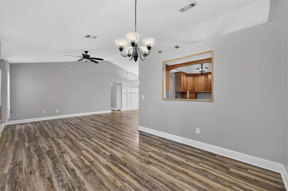 1022 WARD CIRCLE Oviedo, FL 32765