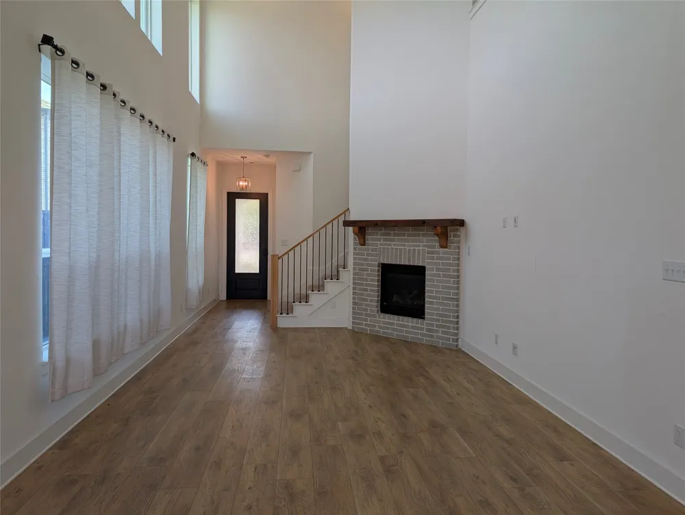 1158 Queensdown Way Forney, TX 75126
