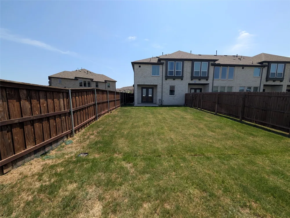 1158 Queensdown Way Forney, TX 75126