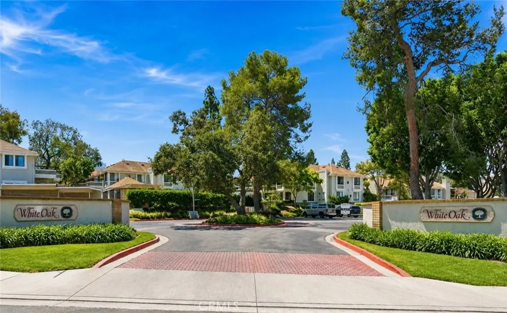 25717 Sycamore Pointe Lake Forest, CA 92630