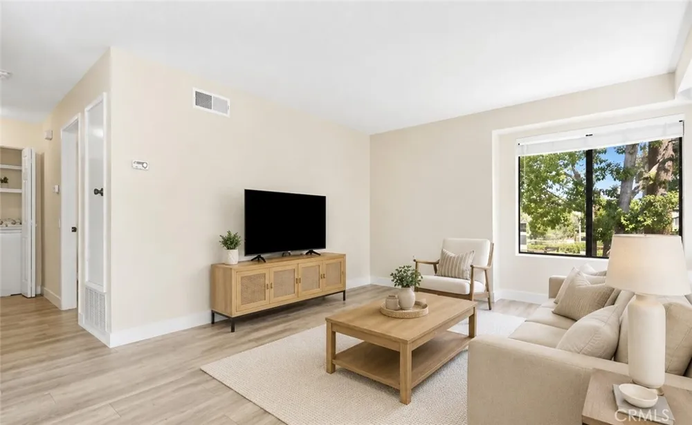 25717 Sycamore Pointe Lake Forest, CA 92630