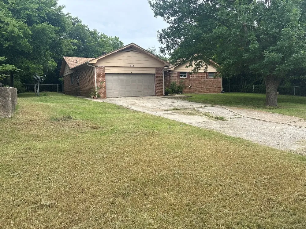 350 S West Street Konawa, OK 74849