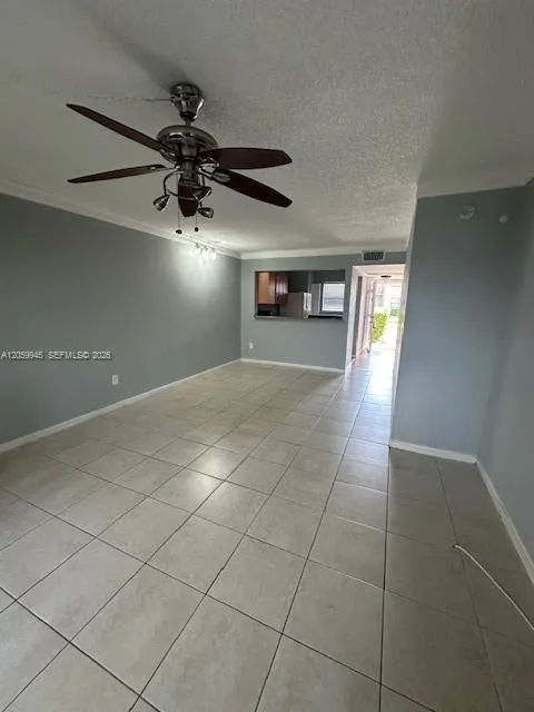 20800 NE 8th Ct #105-17 Miami, FL 33179