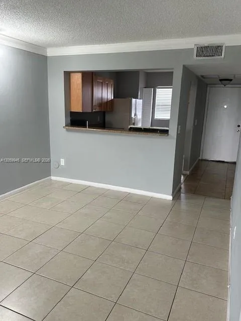 20800 NE 8th Ct #105-17 Miami, FL 33179