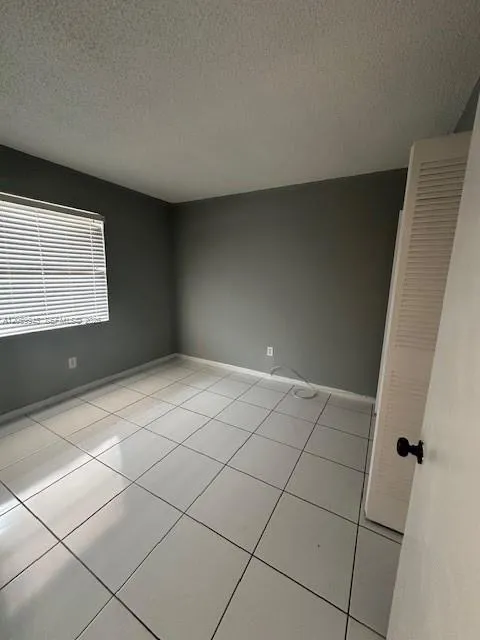 20800 NE 8th Ct #105-17 Miami, FL 33179
