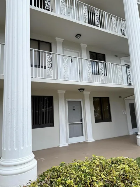 6193 Balboa Circle #103