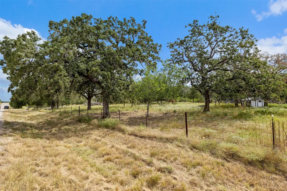 827 FM 671 Lockhart, TX 78644
