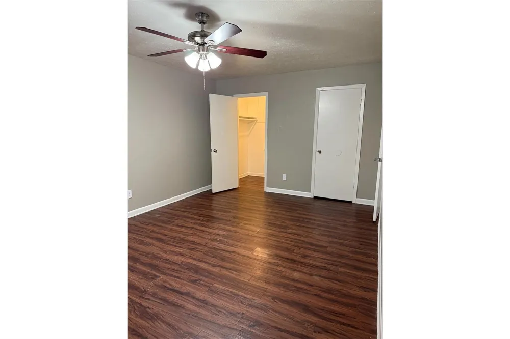 3001 Jane Lane #102 Haltom City, TX 76117