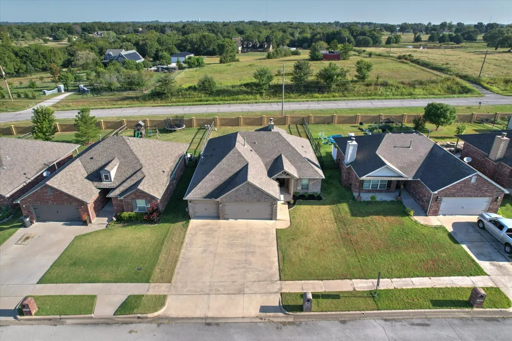 26833 E 142nd Street S Coweta, OK 74429