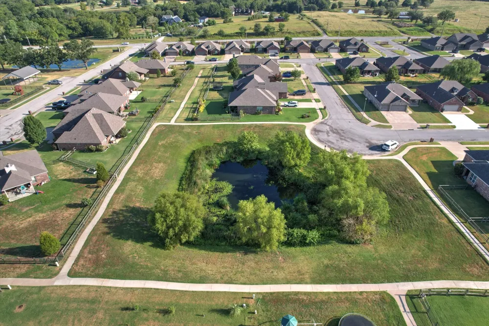 26833 E 142nd Street S Coweta, OK 74429