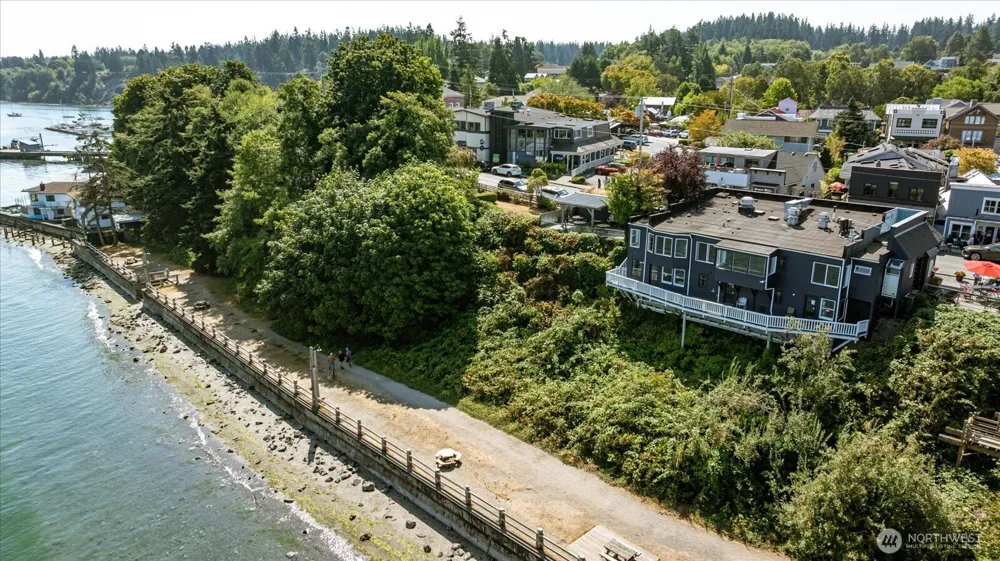 104 First Street Langley, WA 98260