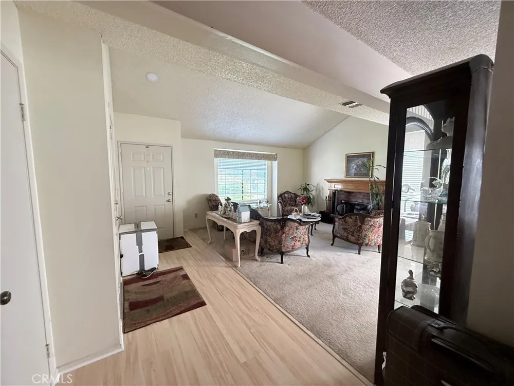 639 Damien La Verne, CA 91750